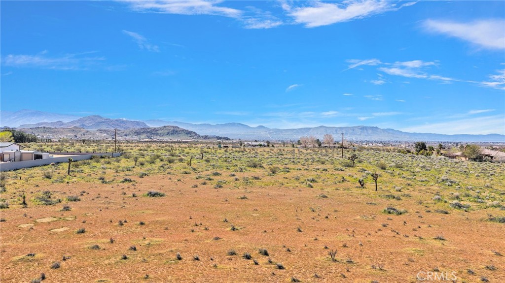 23840 Zuni Road Apple Valley, CA 92307 - Photo 7 of 9