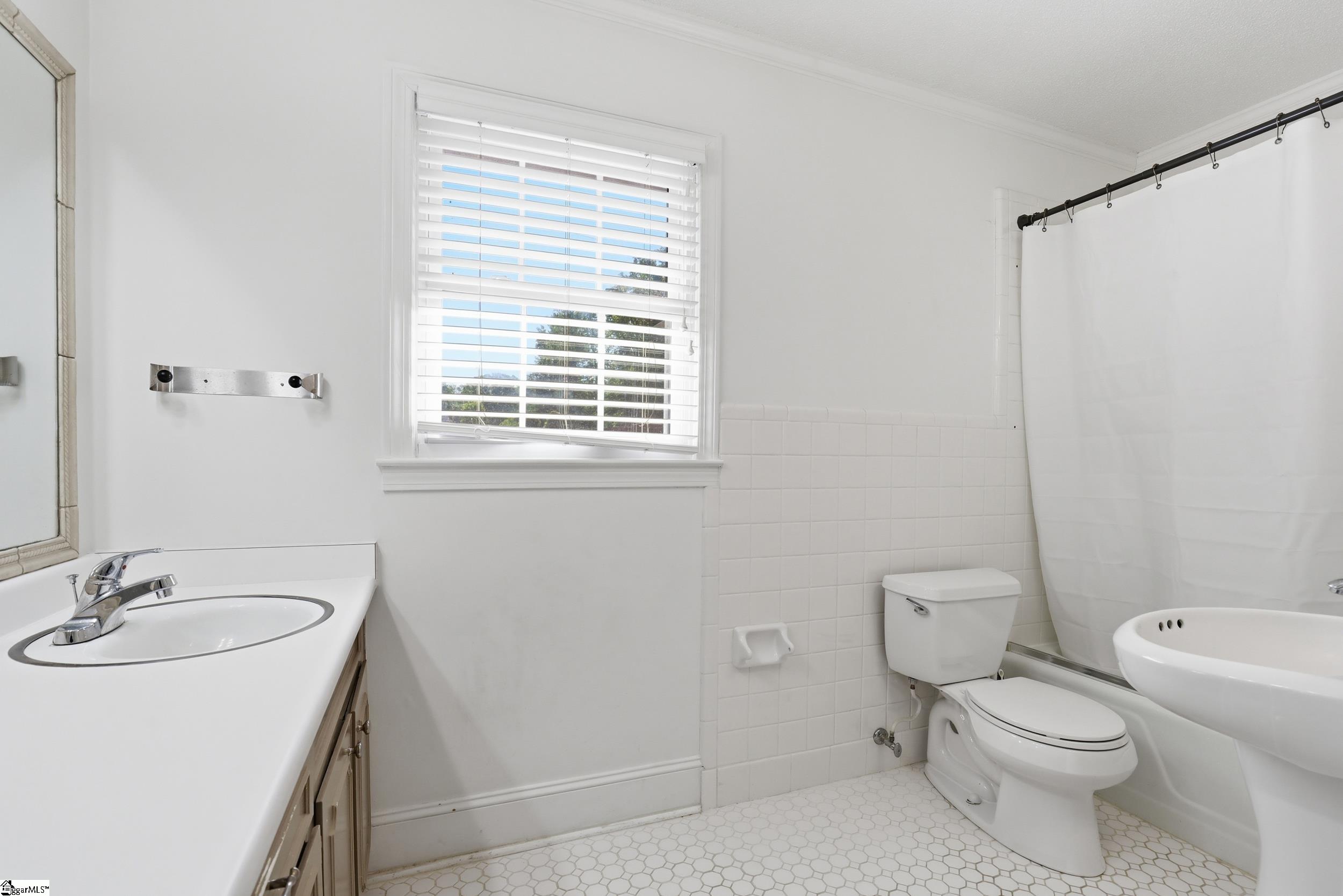 500 Laurel Road Easley, SC 29642 - Photo 26 of 41