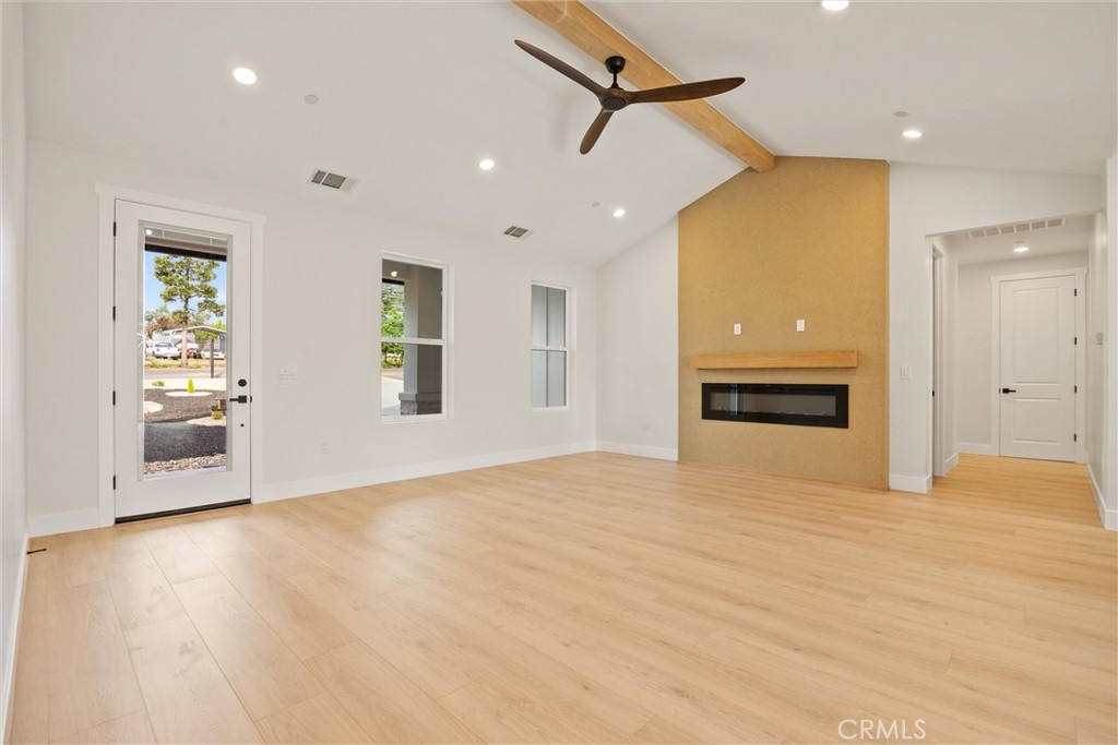 6006 Kibler Road Paradise, CA 95969 - Photo 8 of 43 a view of an empty room with window and cabinet