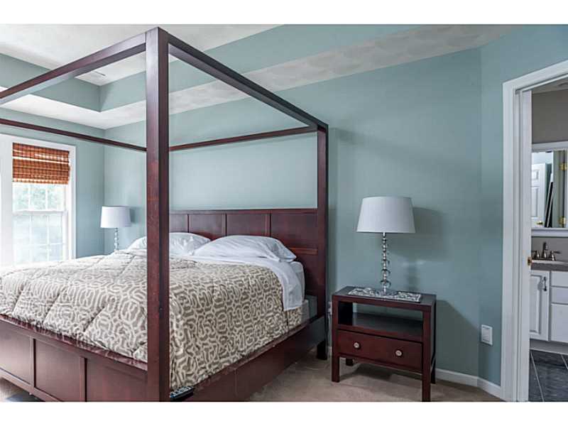 133 Castle Rocks Road Warwick, RI 02886 - Photo 8 of 25 Master Bedroom.
