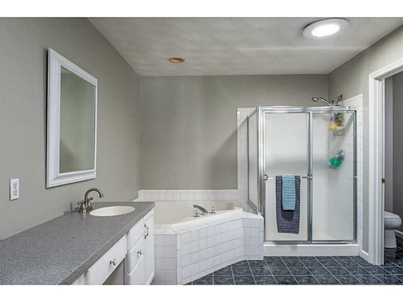 133 Castle Rocks Road Warwick, RI 02886 - Photo 9 of 25 Master Bath/Spa.