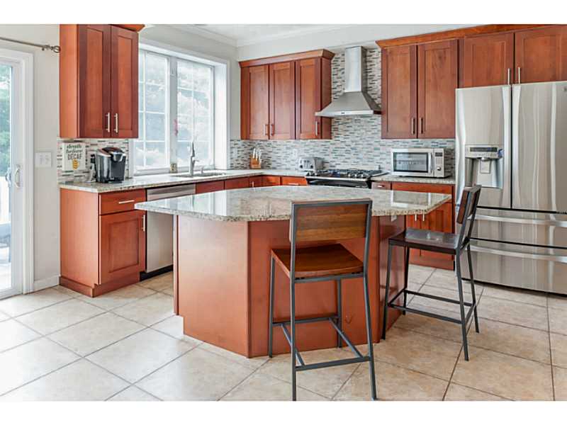 133 Castle Rocks Road Warwick, RI 02886 - Photo 2 of 25 Kitchen.