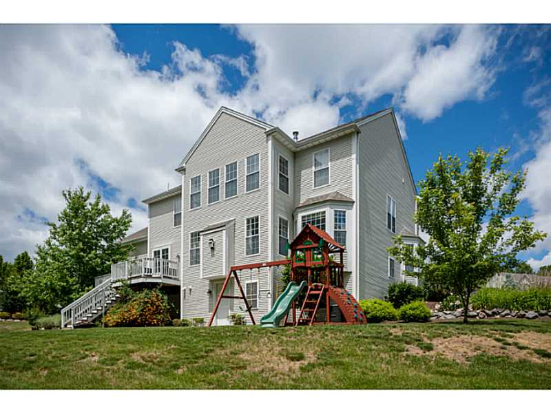 133 Castle Rocks Road Warwick, RI 02886 - Photo 14 of 25 Exterior Back.