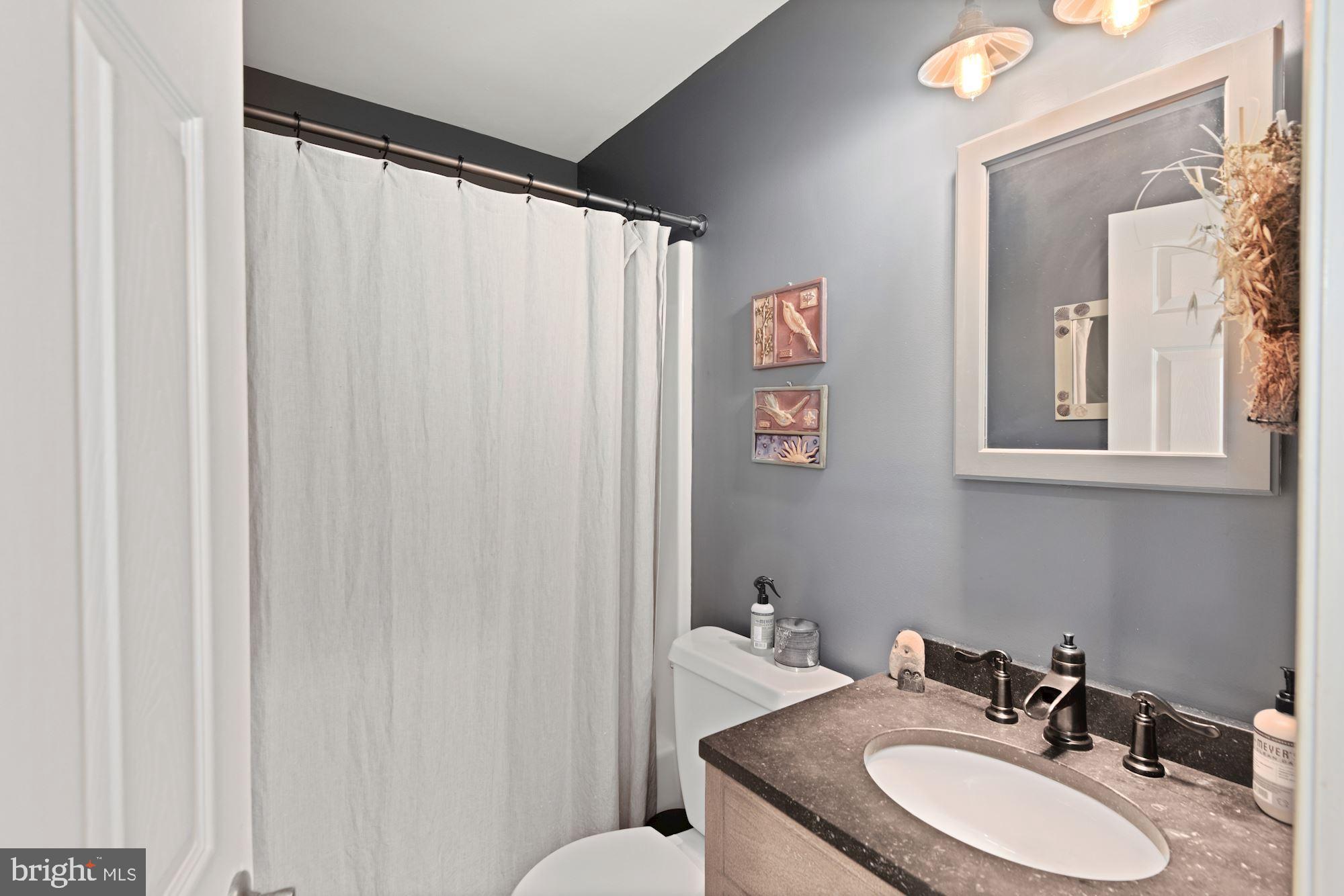 1710 Robinhood Road Annapolis, MD 21401 - Photo 18 of 54 1st Floor Bathroom