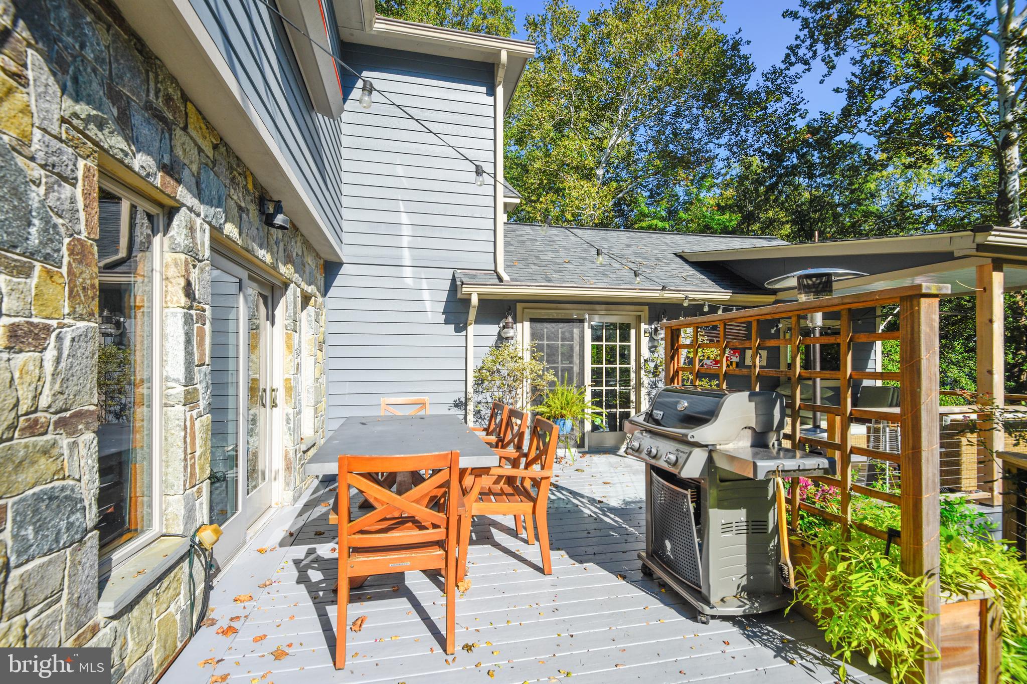1710 Robinhood Road Annapolis, MD 21401 - Photo 4 of 54 Fabulous Deck for Grilling and Entertaining