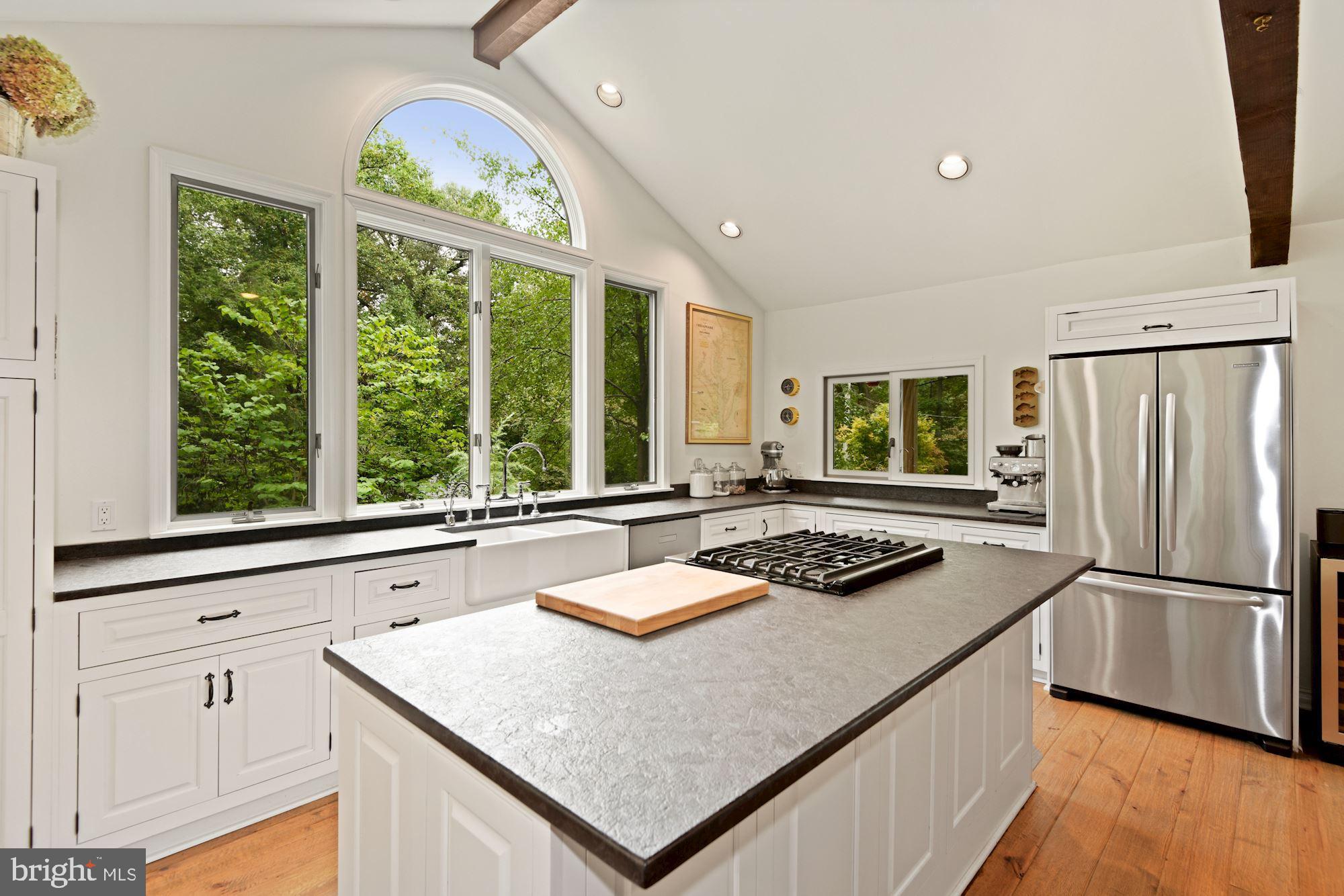 1710 Robinhood Road Annapolis, MD 21401 - Photo 7 of 54 Perfect for Entertaining