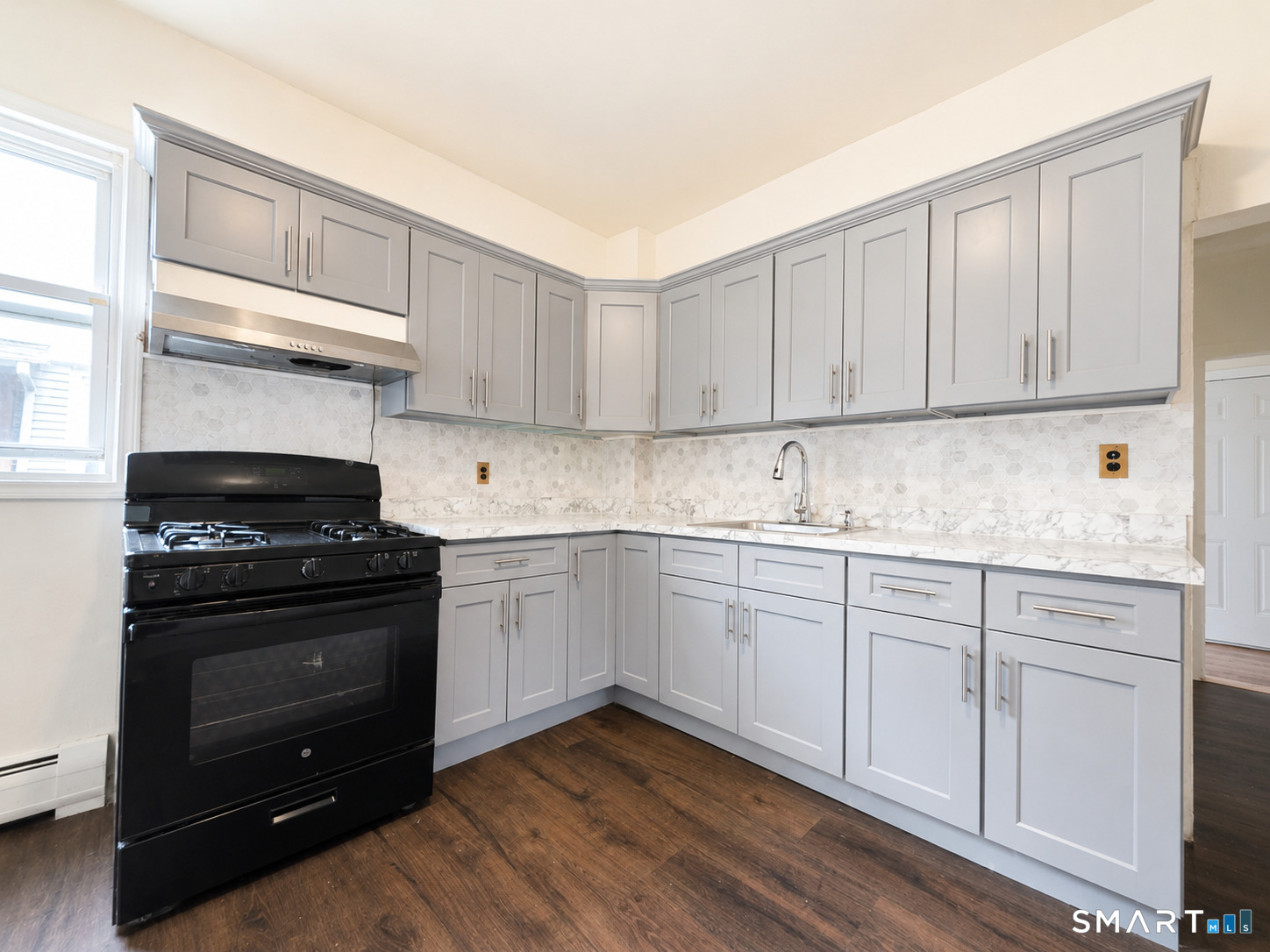 3 Spring Hill Avenue Norwalk, CT 06850 - Photo 9 of 23