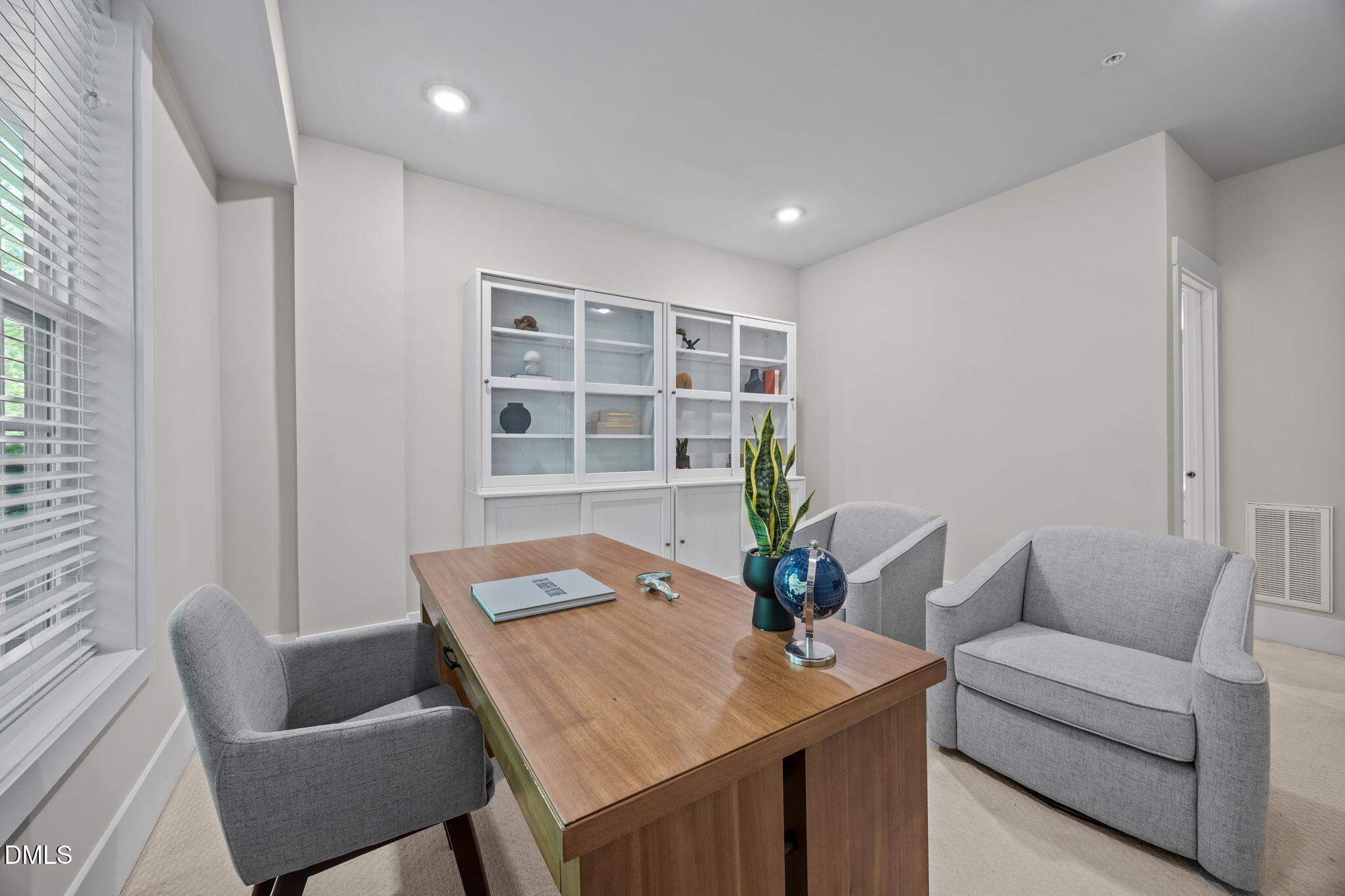 10210 Sablewood Drive, Unit 107 Raleigh, NC 27617 - Photo 22 of 27 6-web-or-mls-IMG_4948