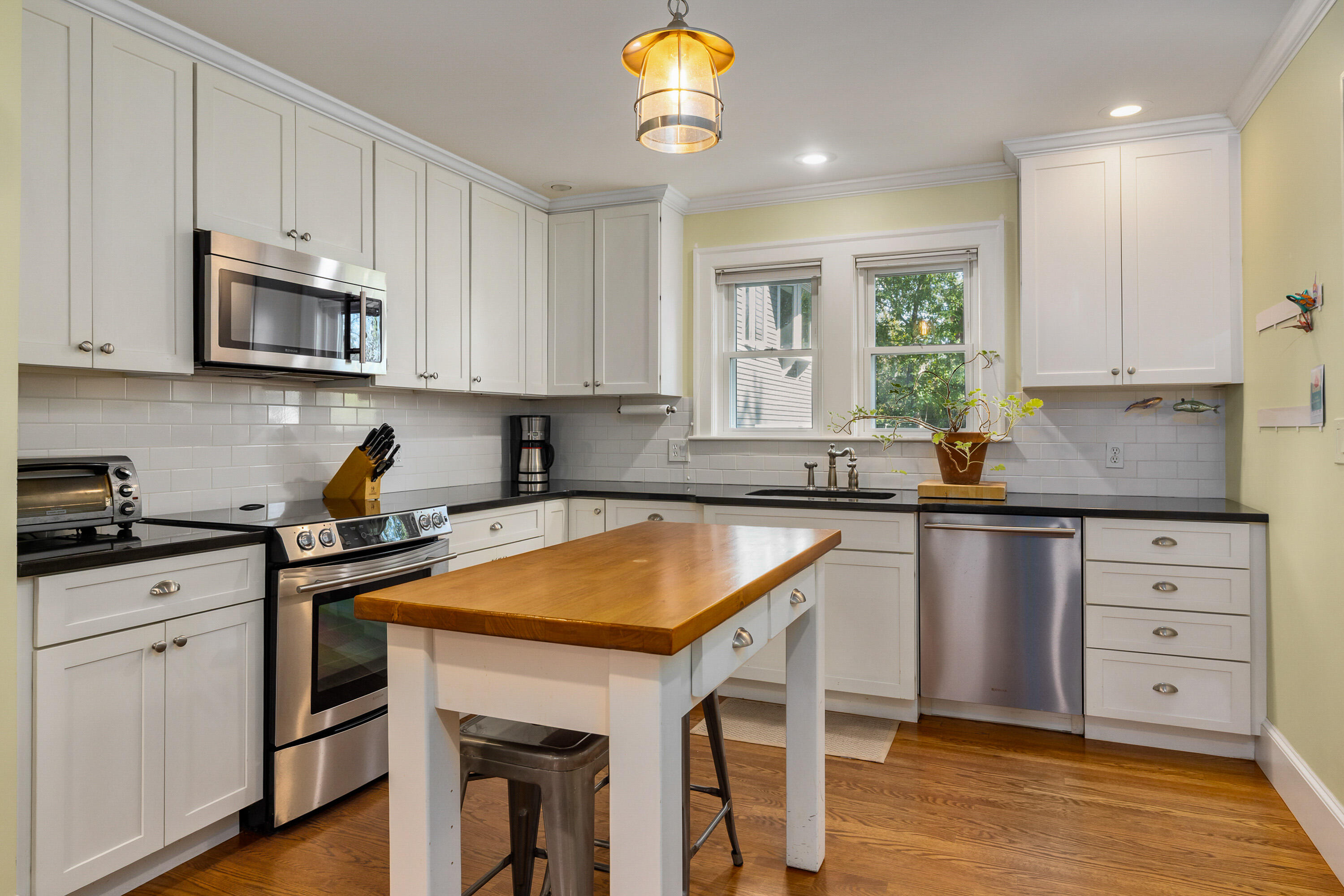 8 Water Street, Unit 1 Kittery, ME 03904 - Photo 17 of 53 seacoastrephoto-7 (6)