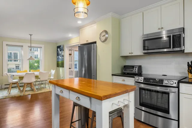 $1,075,000 | 8 Water Street, Unit 1, Kittery, ME 03904