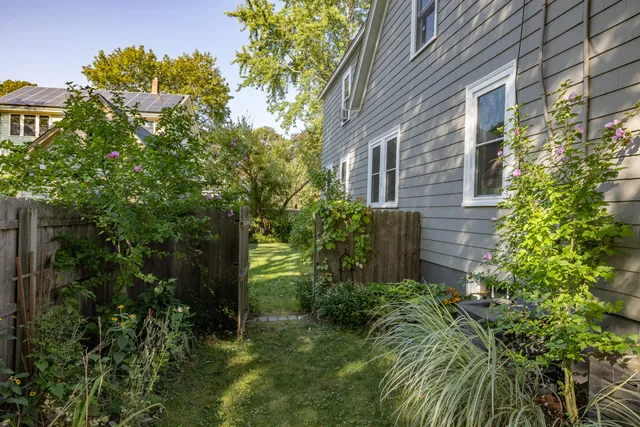 $1,075,000 | 8 Water Street, Unit 1, Kittery, ME 03904