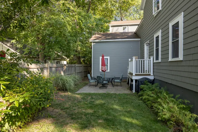 $1,075,000 | 8 Water Street, Unit 1, Kittery, ME 03904