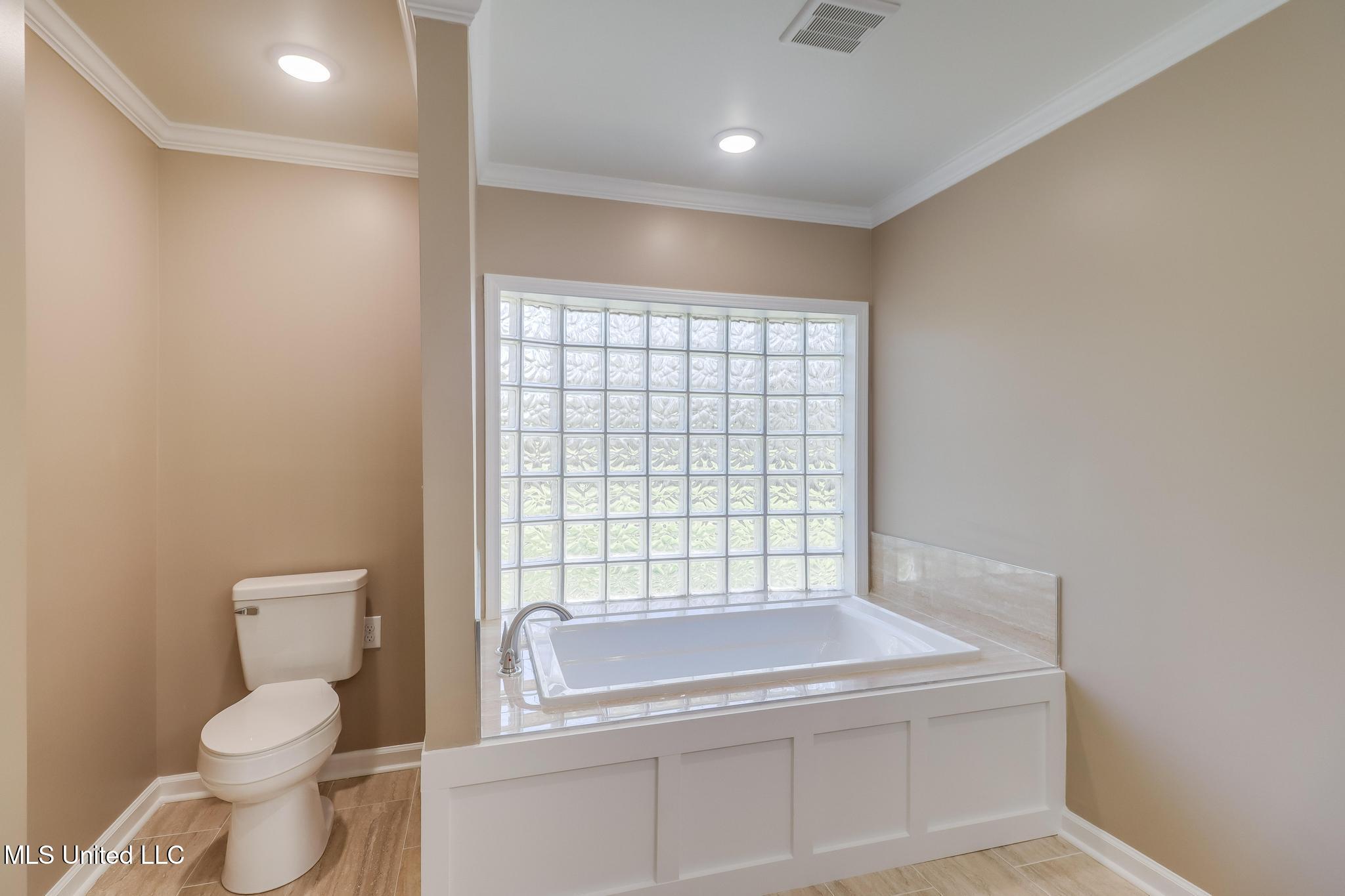 20502 Hill Top Road Saucier, MS 39574 - Photo 11 of 26 IMG_0907-Edit