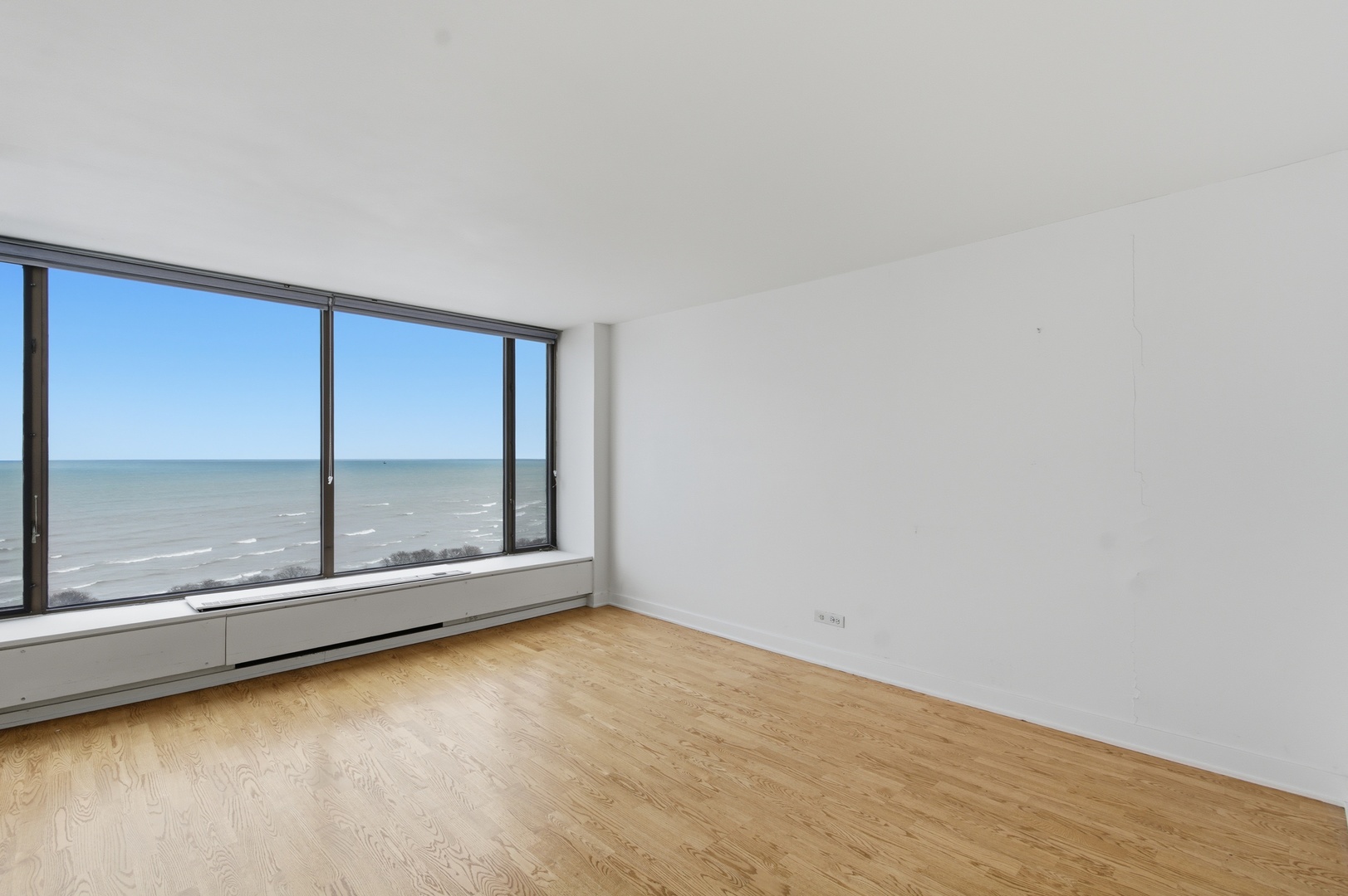 5455 North Sheridan Road, Unit 2301 Chicago, IL 60640 - Photo 11 of 12