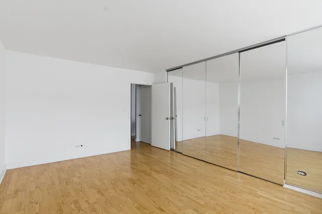 $3,400 | 5455 North Sheridan Road, Unit 2301, Chicago, IL 60640