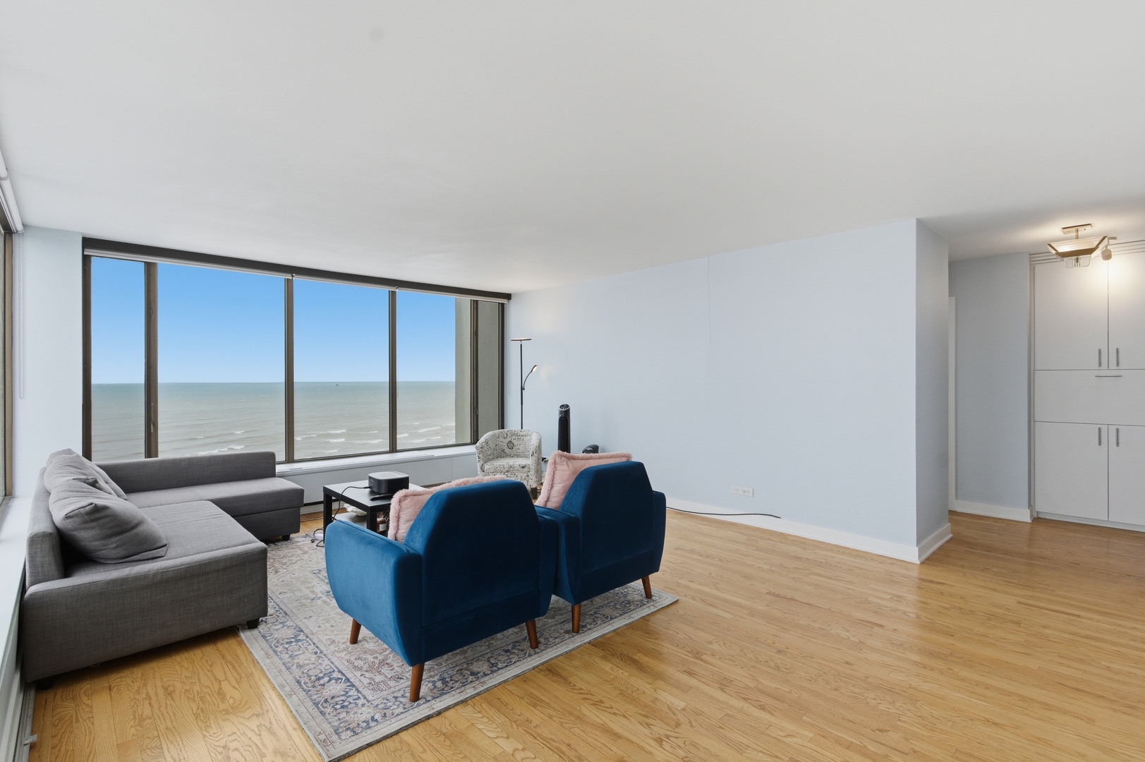 5455 North Sheridan Road, Unit 2301 Chicago, IL 60640 - Photo 5 of 12