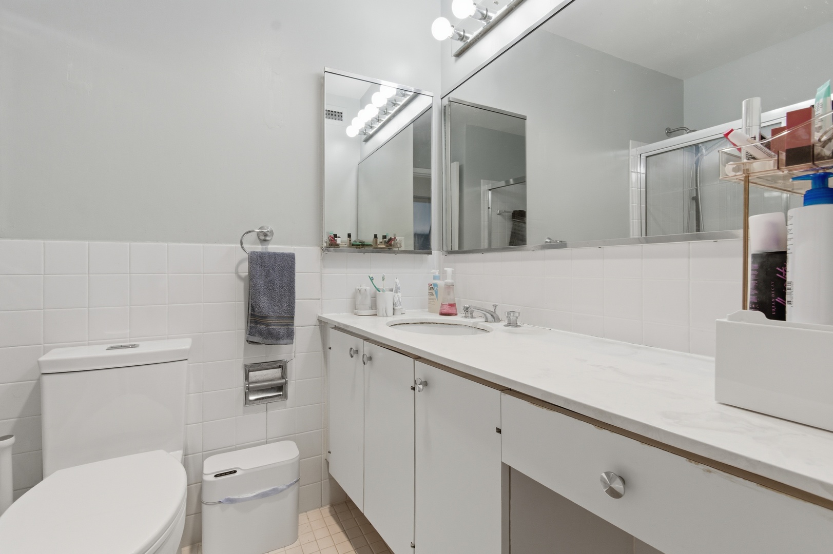 5455 North Sheridan Road, Unit 2301 Chicago, IL 60640 - Photo 9 of 12