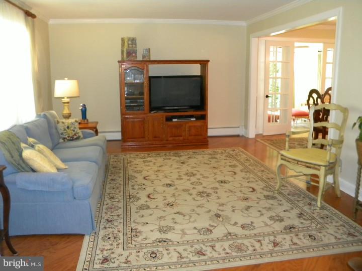 4 Lawrence Road Audubon, PA 19403 - Photo 3 of 22 Living Room