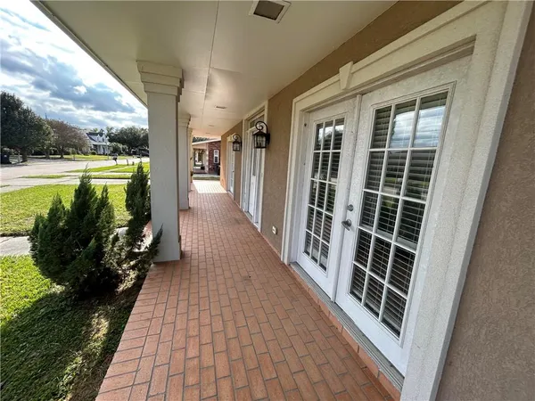 $200,000 | 2816 Oak Drive, Violet, LA 70092