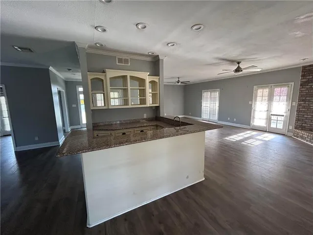 $310,000 | 2816 Oak Drive, Violet, LA 70092