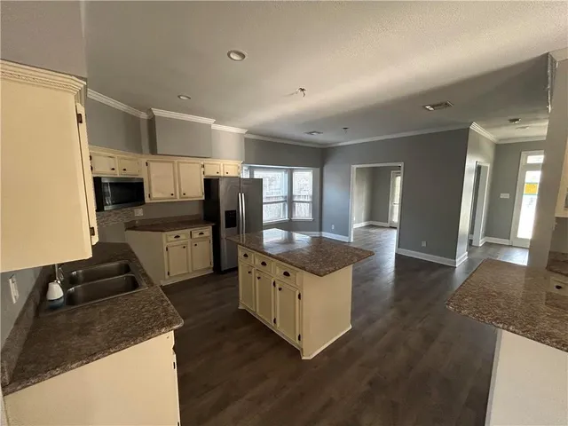 $310,000 | 2816 Oak Drive, Violet, LA 70092