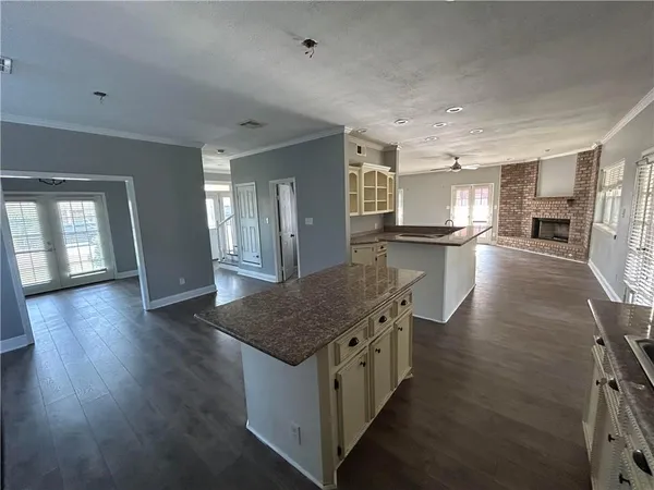 $200,000 | 2816 Oak Drive, Violet, LA 70092