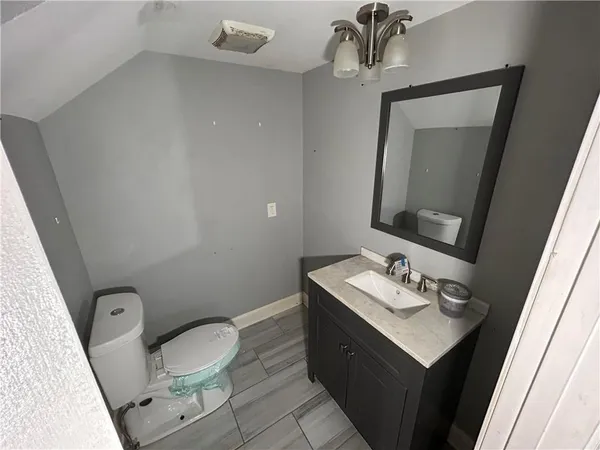 $200,000 | 2816 Oak Drive, Violet, LA 70092