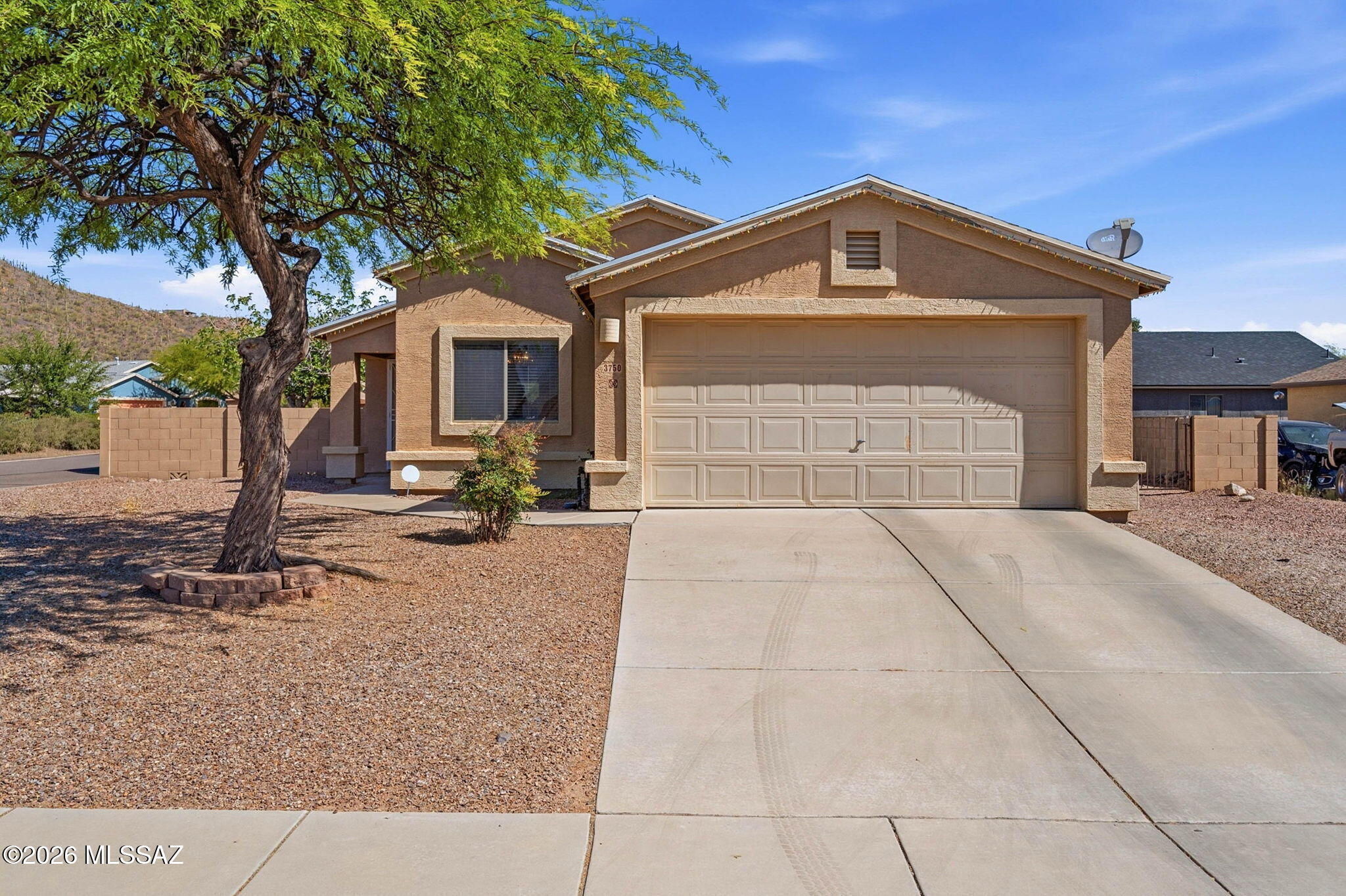 3750 West Tetakusim Road Tucson, AZ 85746 - Photo 2 of 47 Gallery Image 2