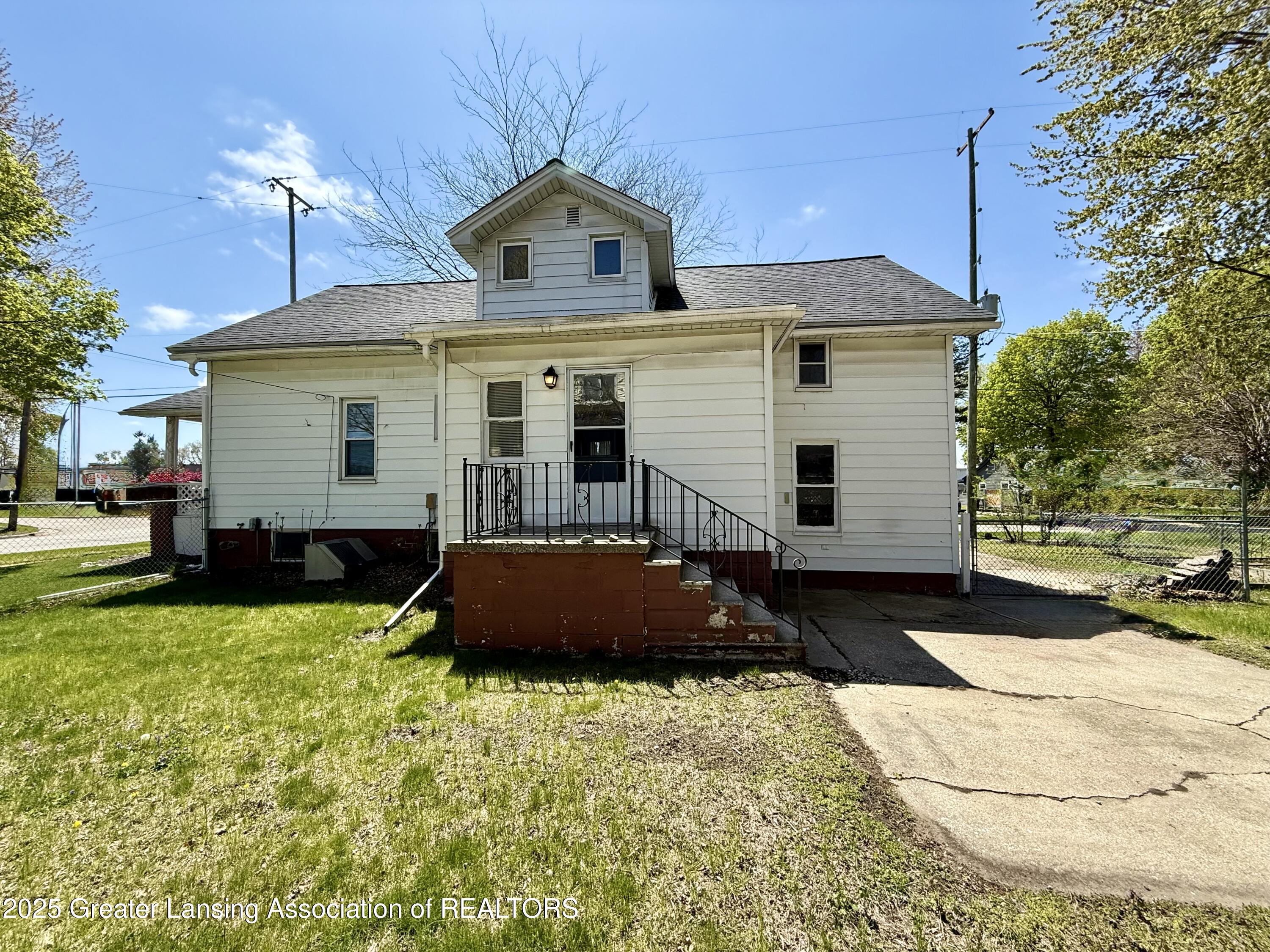 1001 Rodd Street Midland, MI 48640 - Photo 46 of 48 IMG_3106