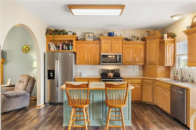 $375,000 | 1366 Northwest 565th Road, Holden, MO 64040