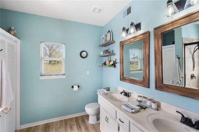 $375,000 | 1366 Northwest 565th Road, Holden, MO 64040