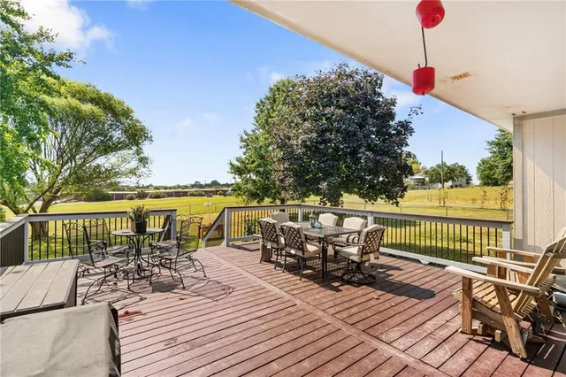 $375,000 | 1366 Northwest 565th Road, Holden, MO 64040