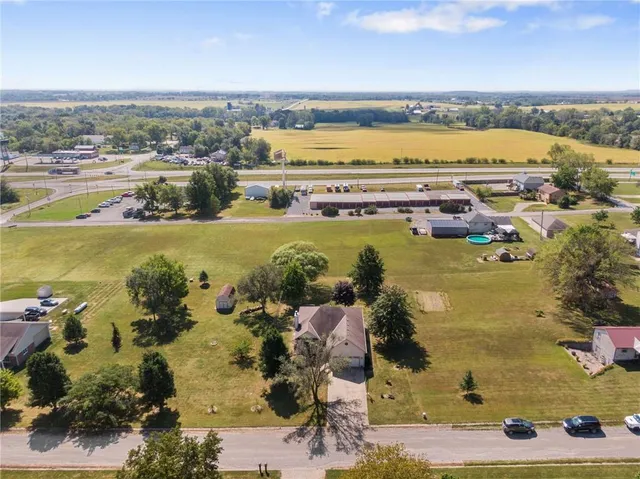 $375,000 | 1366 Northwest 565th Road, Holden, MO 64040