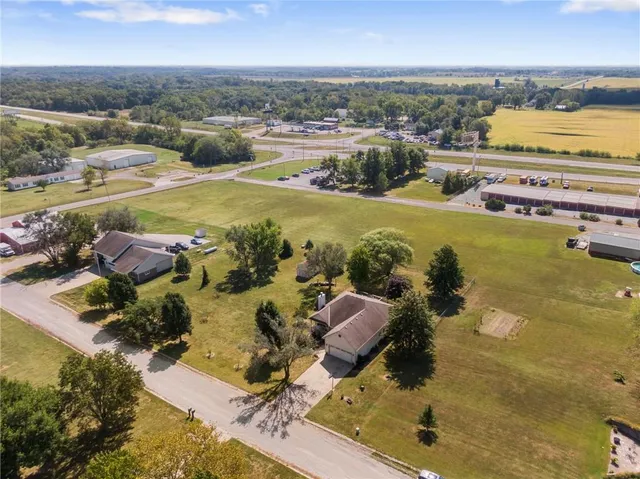 $375,000 | 1366 Northwest 565th Road, Holden, MO 64040