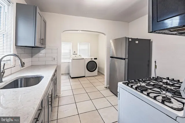 $1,700 | 2218 Tatnall Street, Wilmington, DE 19802