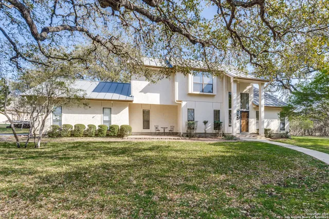 $585,000 | 21655 Valley Park Drive, Garden Ridge, TX 78266