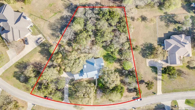 $585,000 | 21655 Valley Park Drive, Garden Ridge, TX 78266