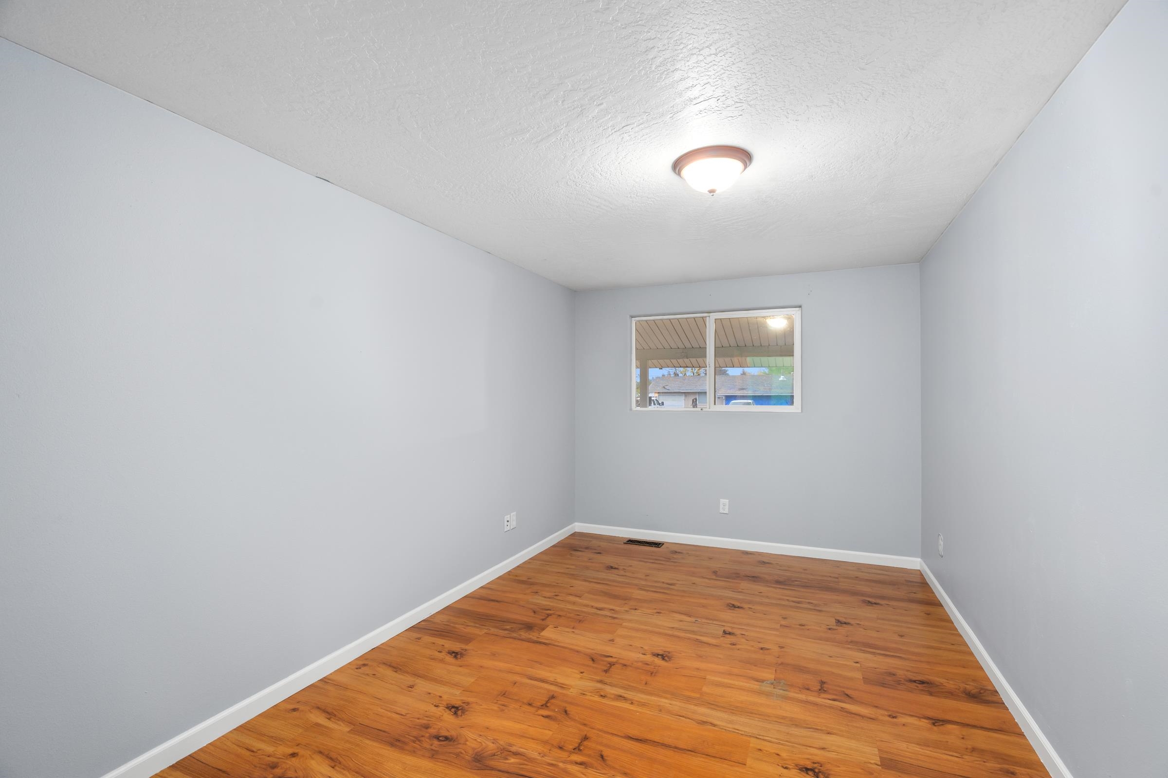 7317 North Colton Street Spokane, WA 99208 - Photo 16 of 31