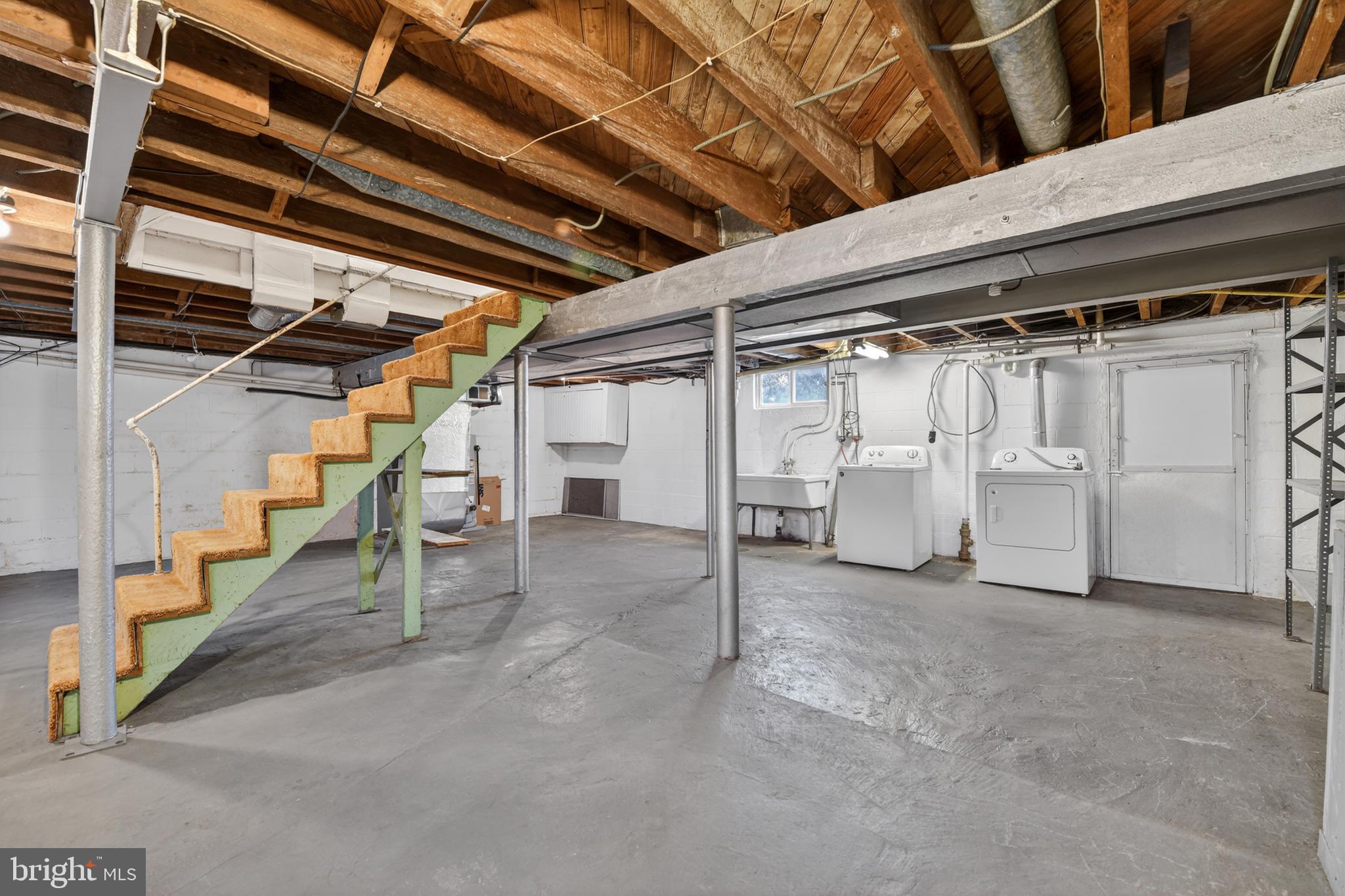 825 Bellefonte Avenue Reading, PA 19607 - Photo 23 of 33