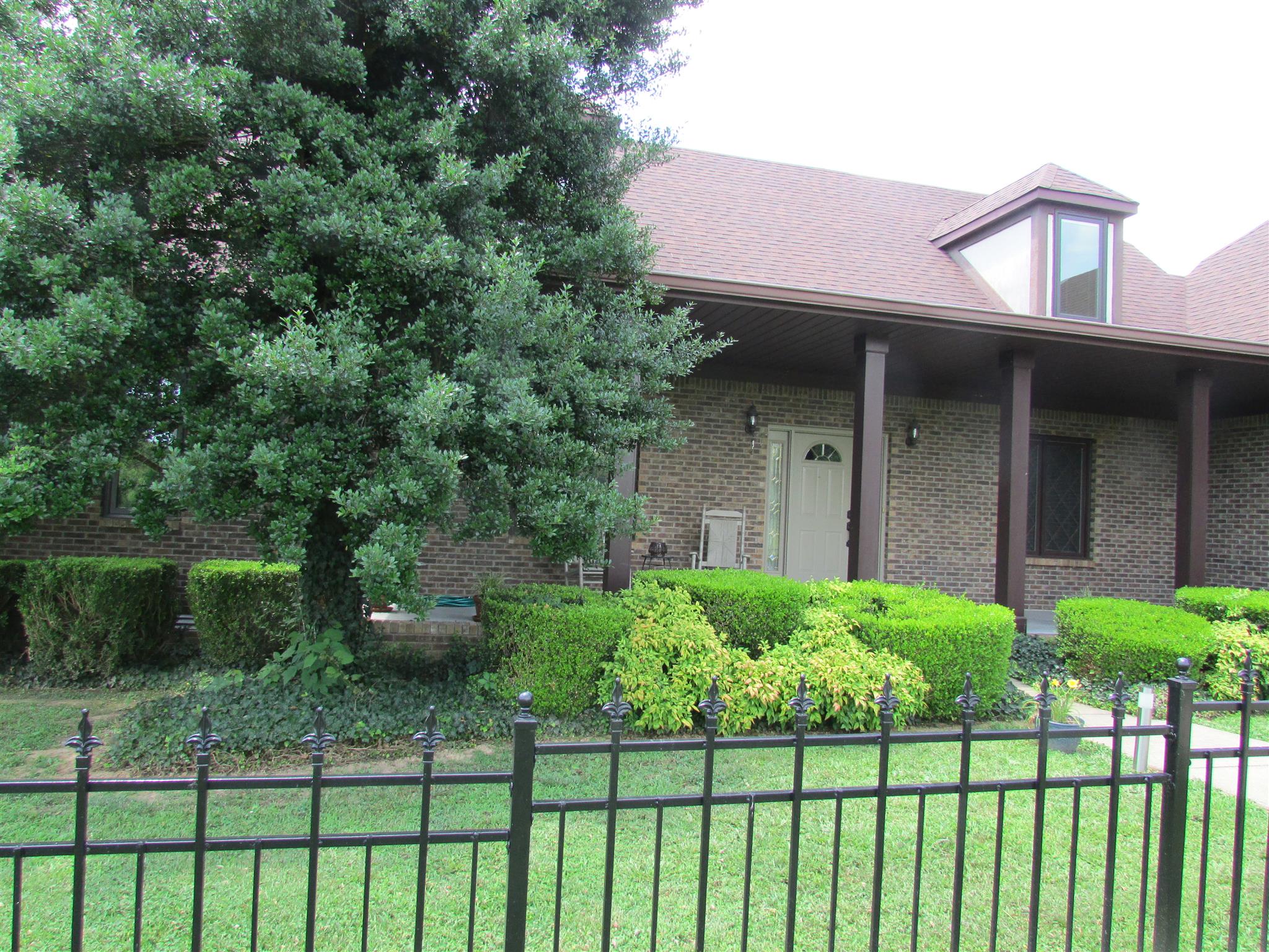 176 Sloan Road Clarksville, TN 37043 - Photo 3 of 30 Gallery Image 3