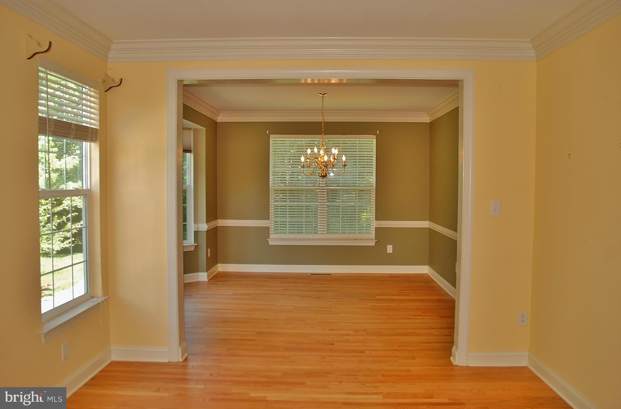 18256 Wickham Road Olney, MD 20832 - Photo 7 of 30 Hardwood flooring-Living/Dining