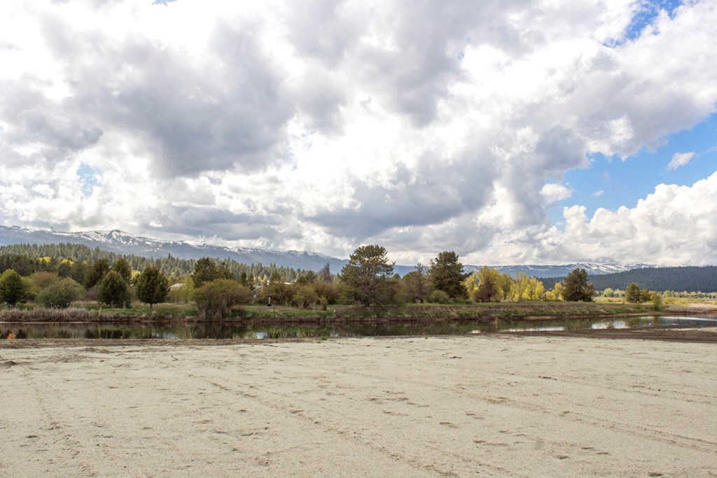 L13-b1 L13-b1 River, Unit 13 Cascade, ID 83611 - Photo 6 of 9 Welcome To The River District