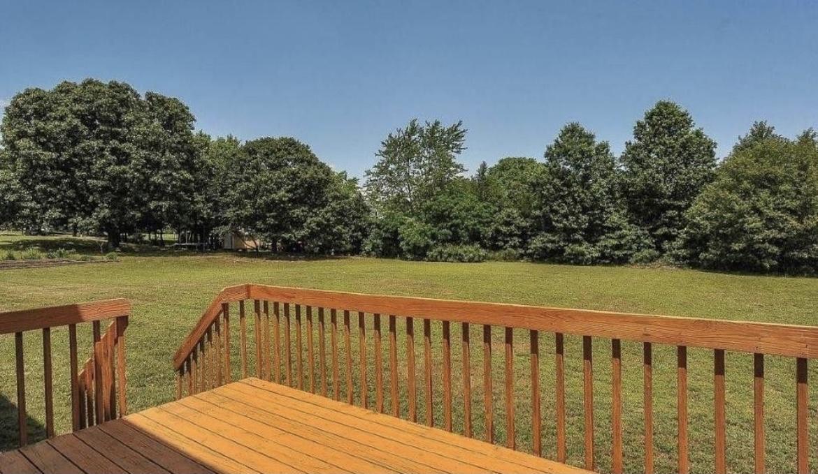 44 Hillcrest Road Holmdel, NJ 07733 - Photo 20 of 21 IMG_2234