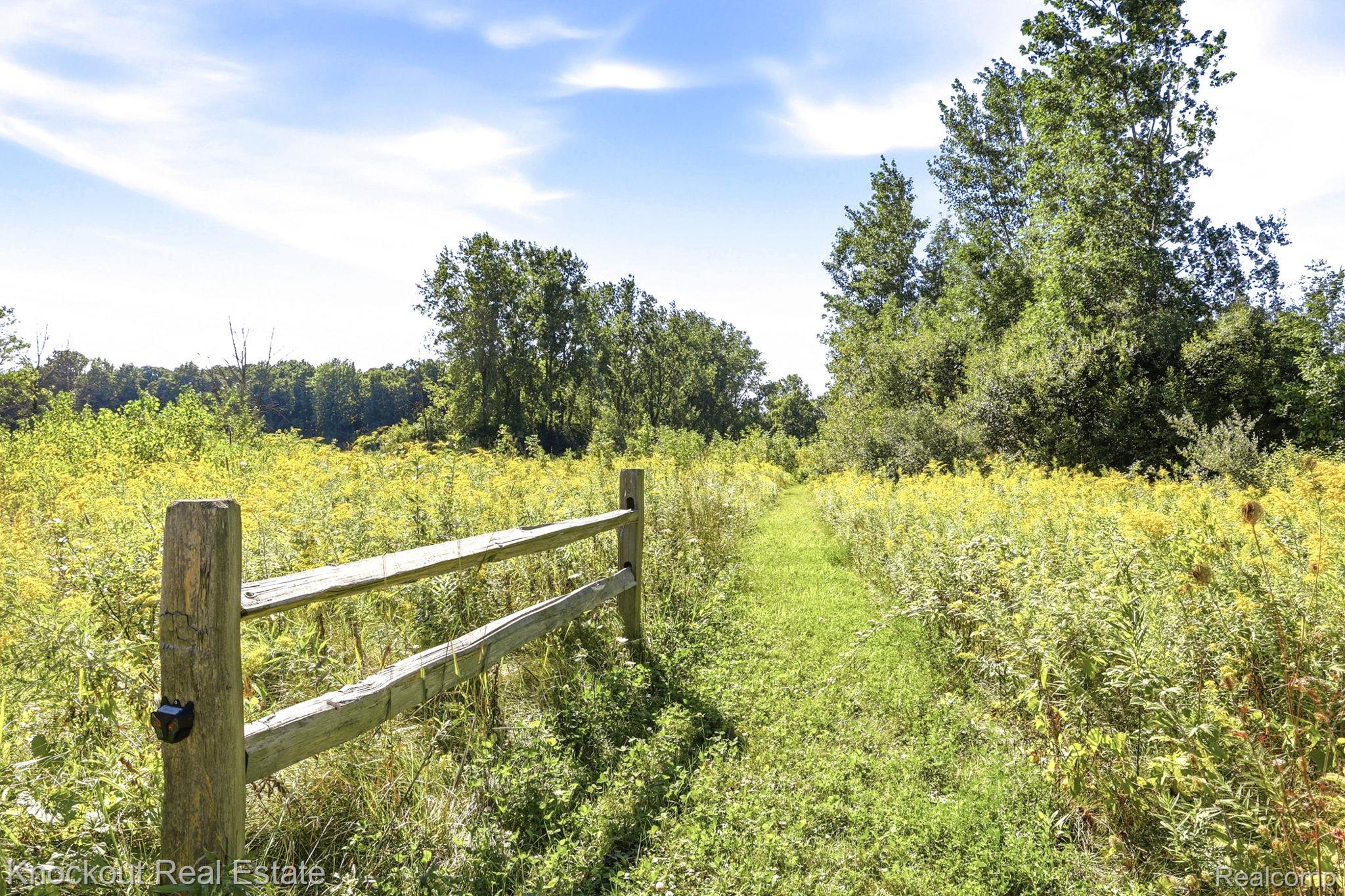 5727 Mackinaw Road Saginaw, MI 48604 - Photo 42 of 60 42-web-or-mls-5727 Mackinaw Rd Saginaw-42.jpg