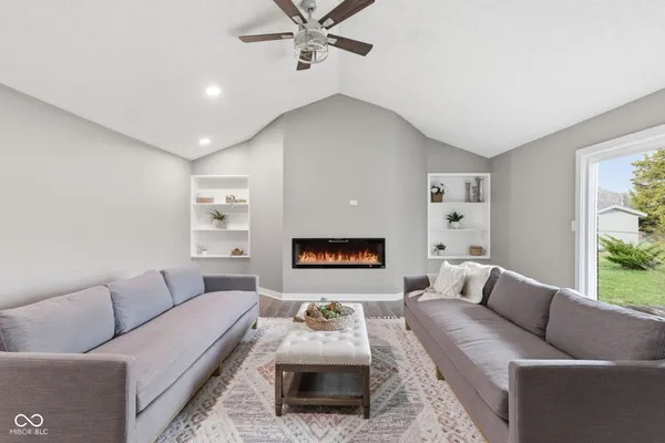 $360,000 | 914 Corey Lane, Plainfield, IN 46168