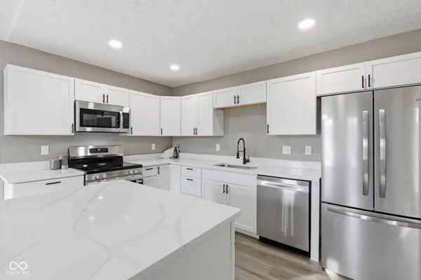 $360,000 | 914 Corey Lane, Plainfield, IN 46168