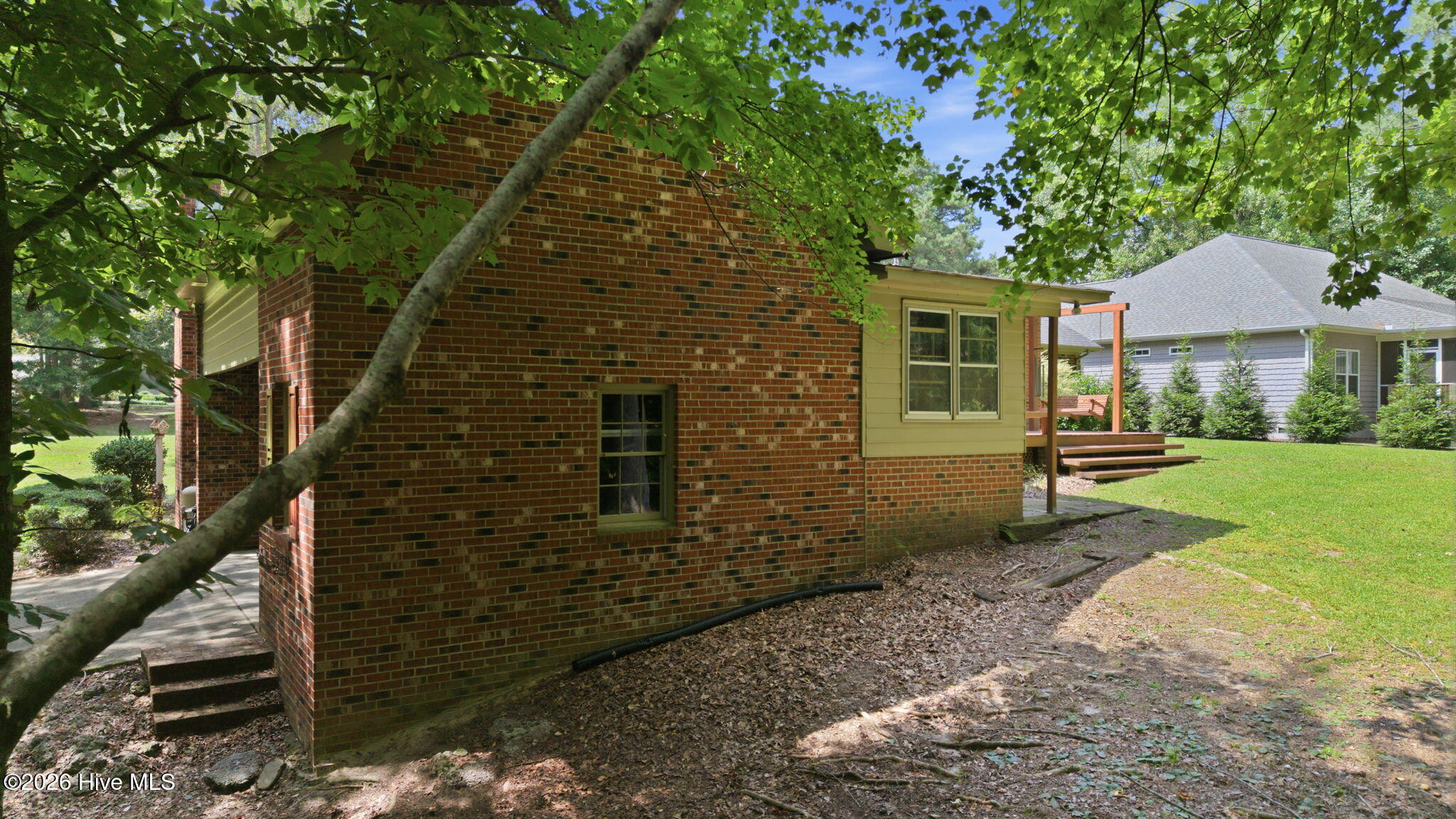 111 Robin Road Greenville, NC 27858 - Photo 8 of 57 Gallery Image 8