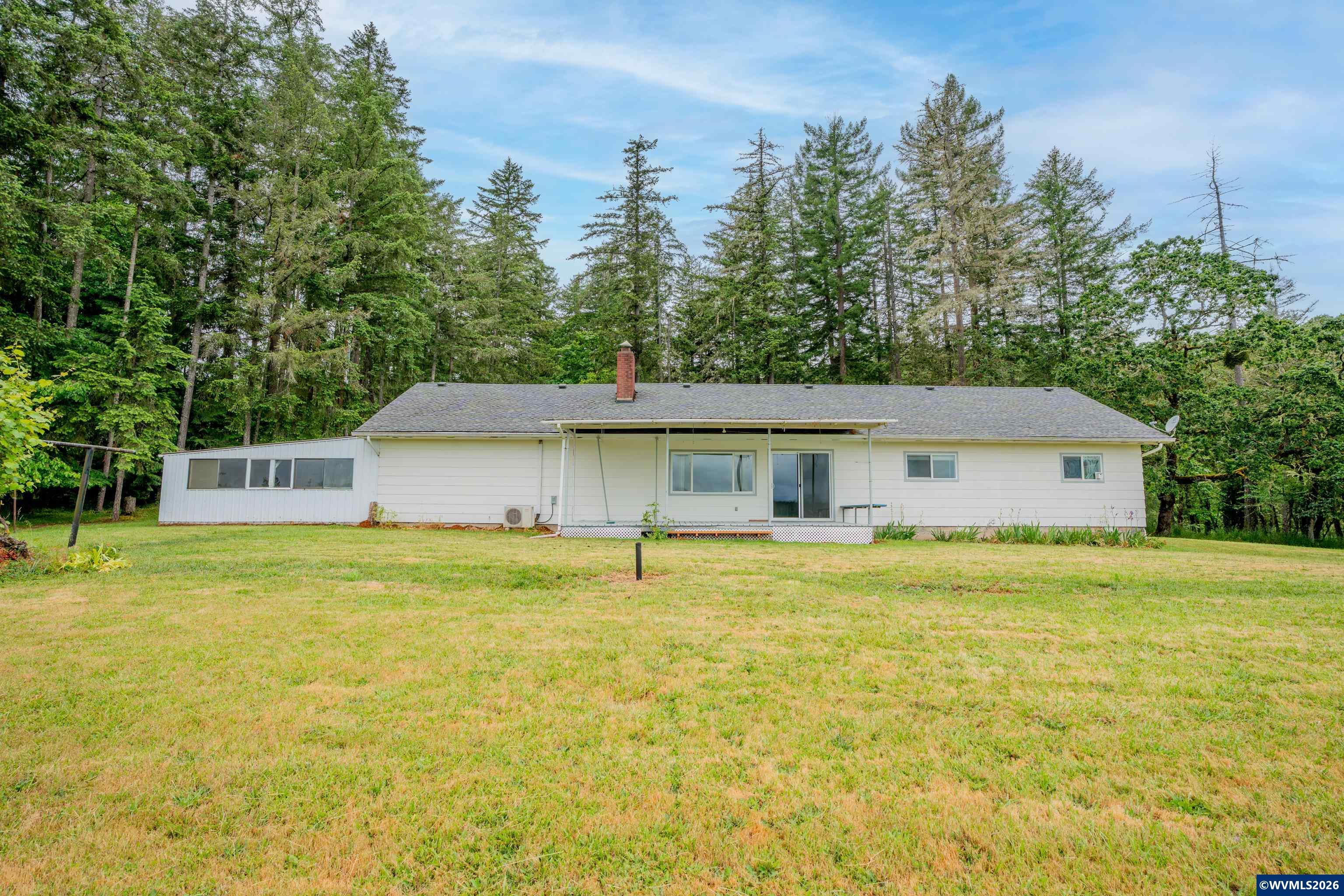 40025 Crestview Lane Lebanon, OR 97355 - Photo 2 of 39