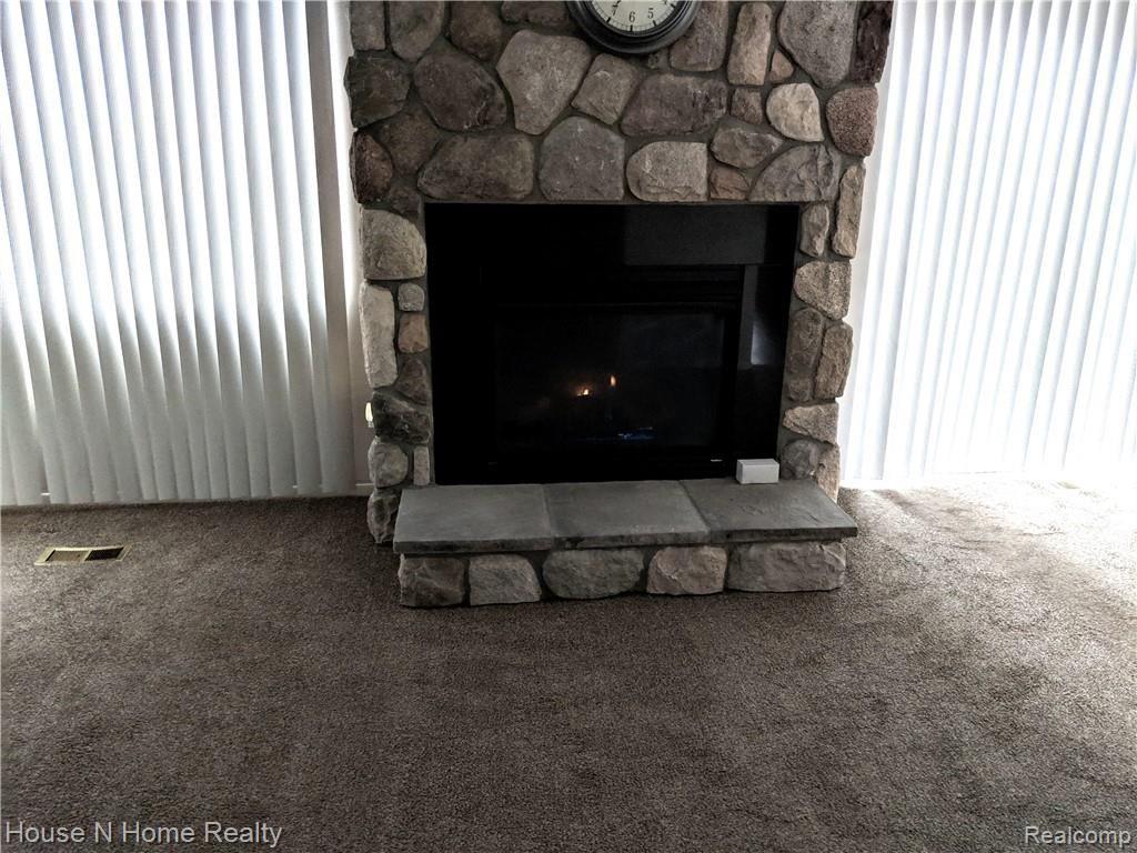 92 Manor Way Rochester Hills, MI 48309 - Photo 11 of 35