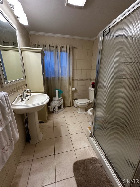 352 North Street Winfield, NY 13491 - Photo 20 of 24 Primary Bathroom